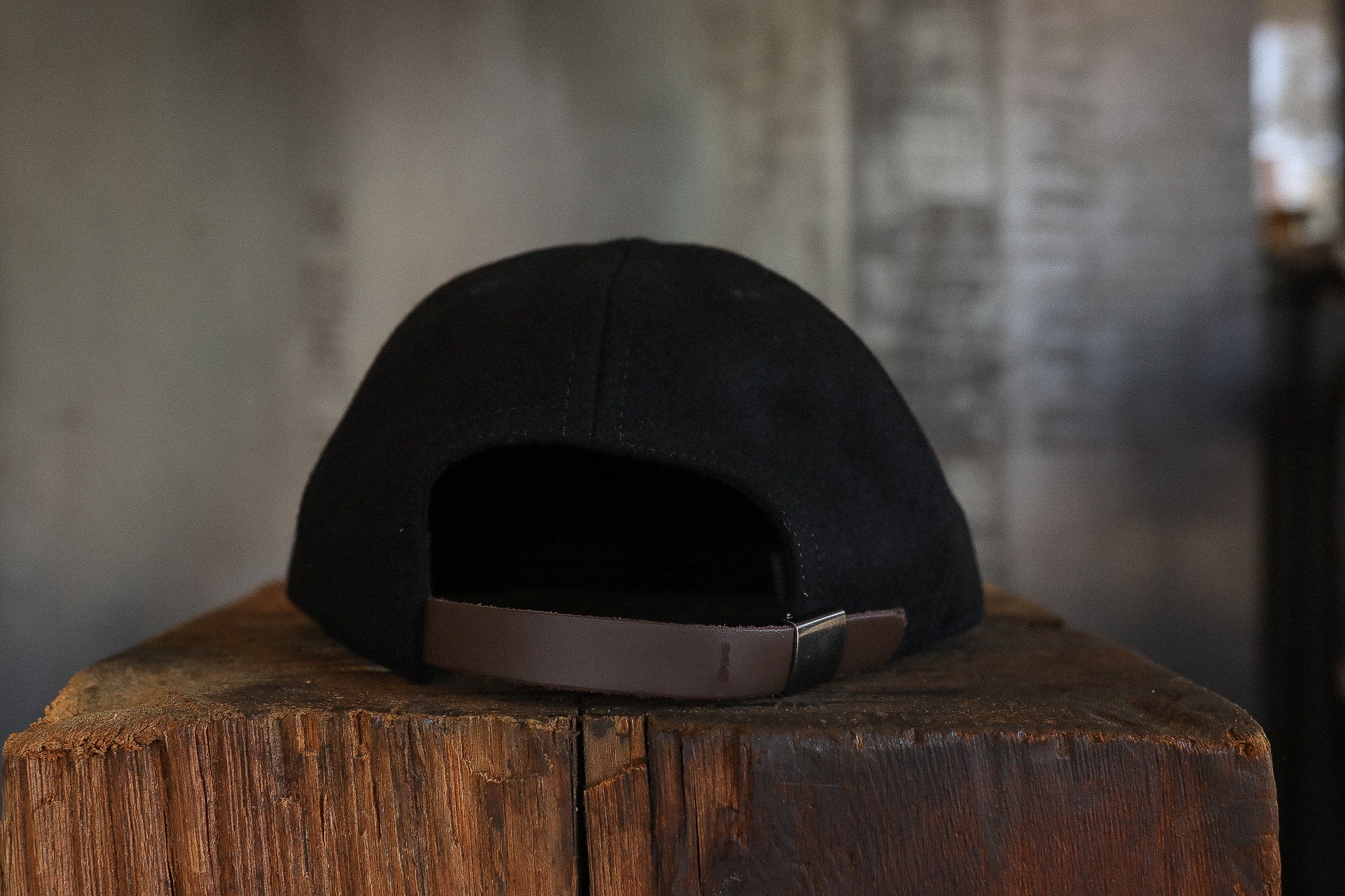 Vintage Unstructured Hainsworth Wool Cap- Anvil/Black